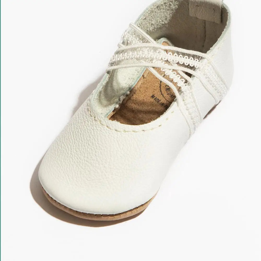 Freshly Picked Soft Sole Ballet Slipper Baby Shoe - Ivory Lace