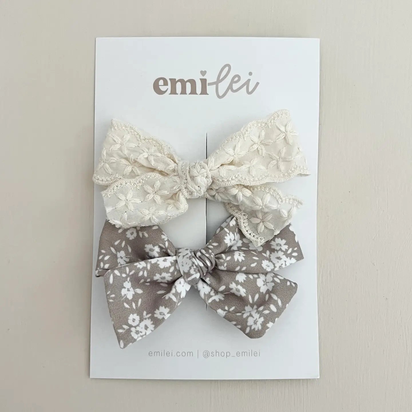 Emi Lei Alligator Clip Bow Set