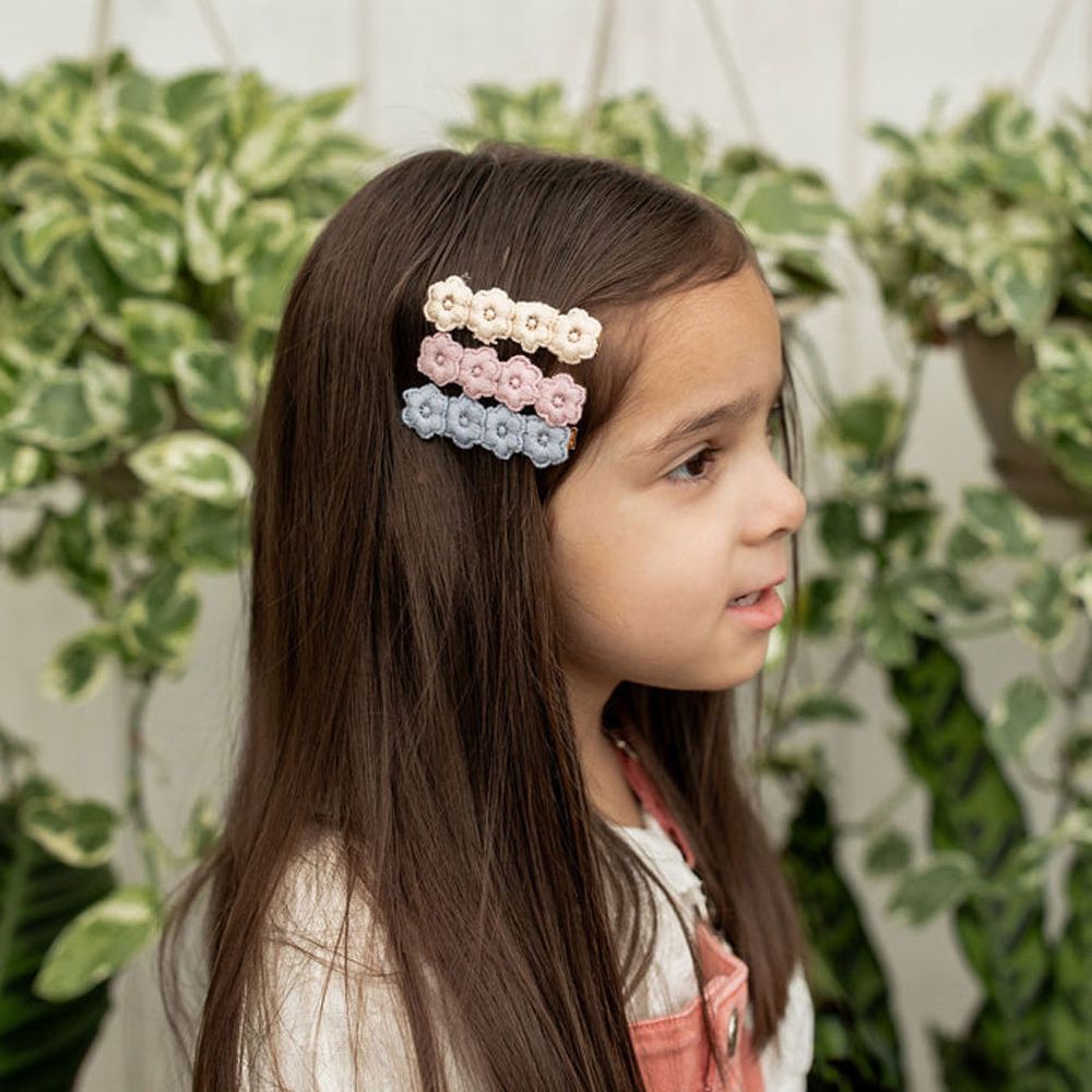 Girl wears Modern Piggy Clip Set of 3 - Flora