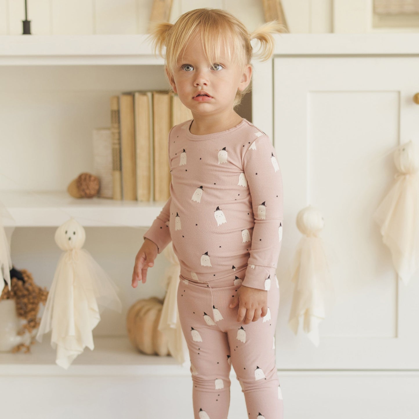 Quincy Mae Bamboo Pajama Set - Pink Ghosts
