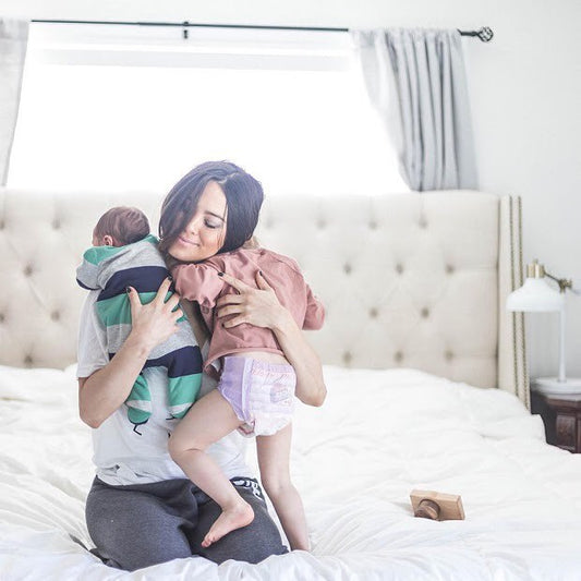 10 No-Fail Tips for Traveling with Kids During the Holidays