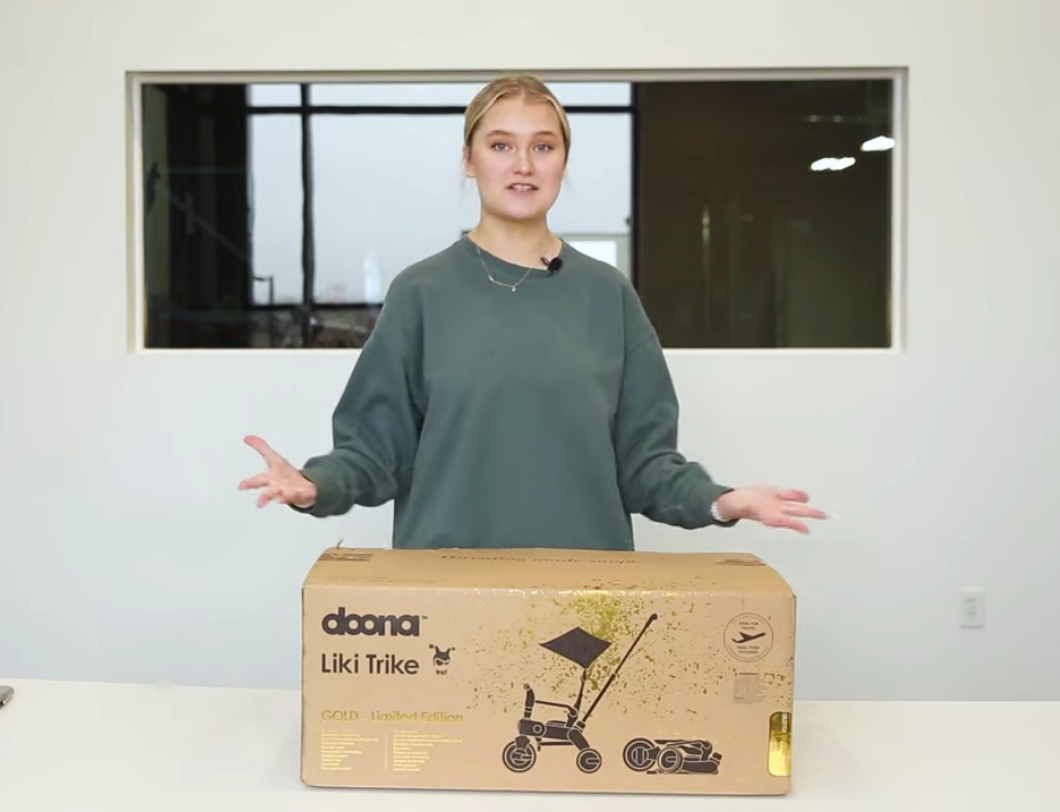 Video: Unboxing The New Limited Edition Doona Liki Trike Gold