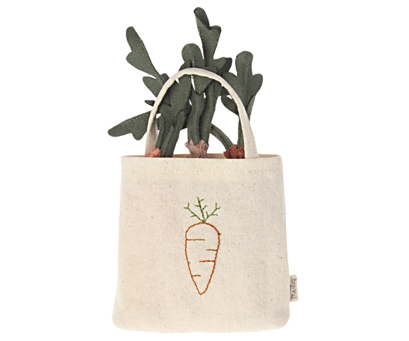 Maileg Carrots in Shopping Bag