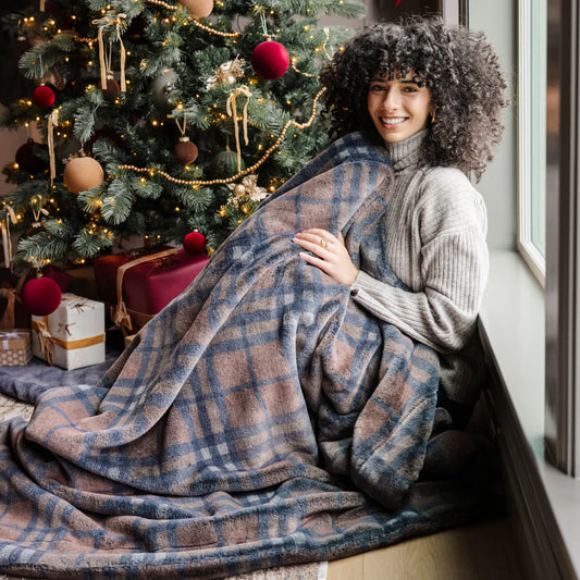 Saranoni Grand Faux Fur XL Throw Blanket