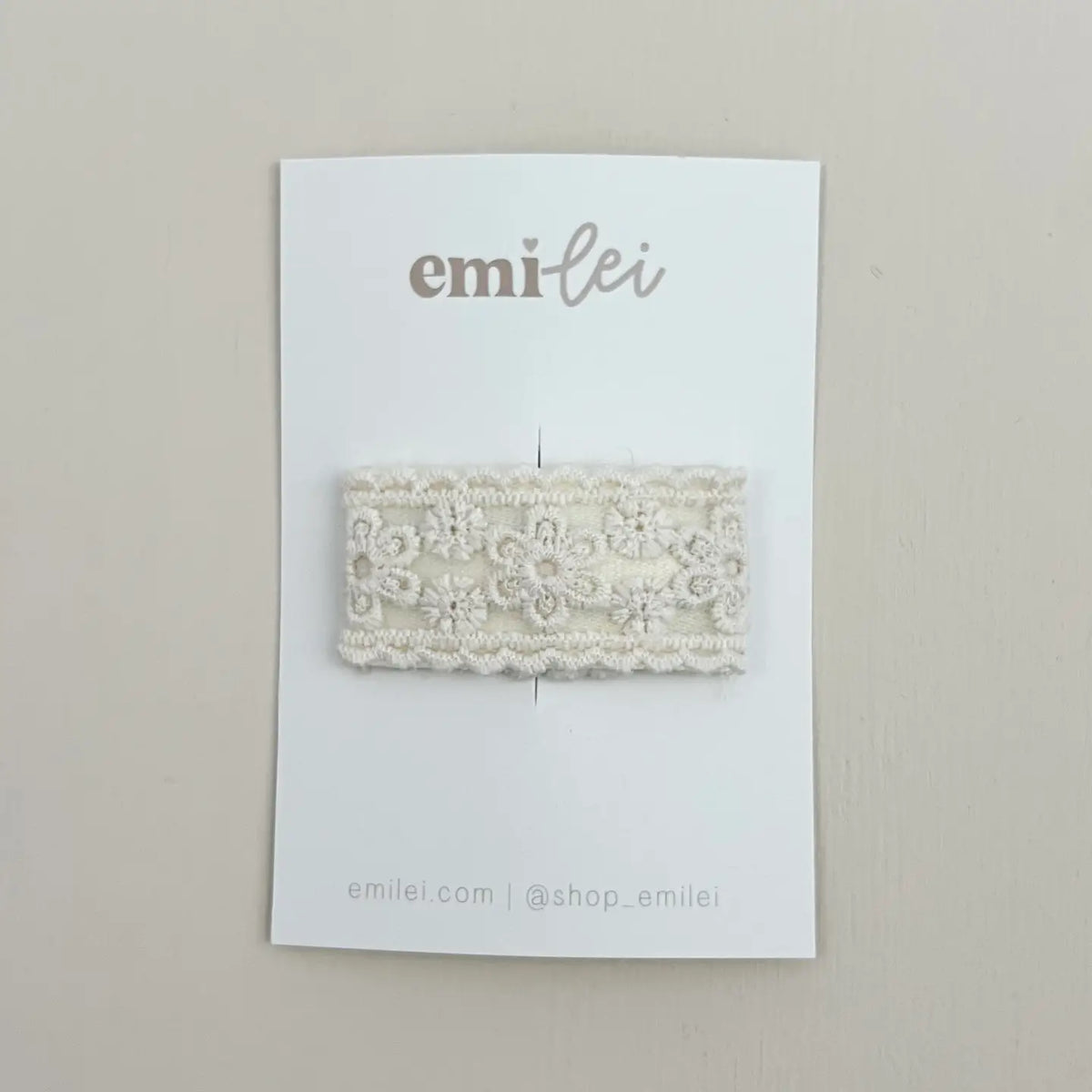 Emi Lei Lace Hair Clip - Ivory
