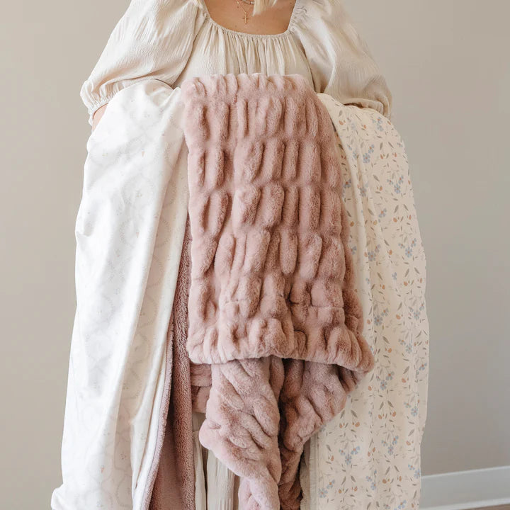 Saranoni The Oakland Minky/Lush Blanket