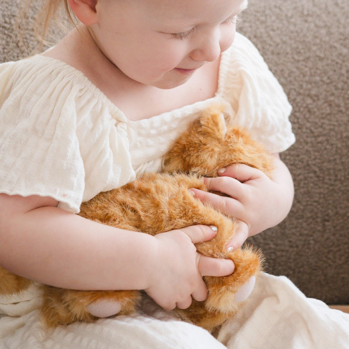 Little Lamb Kind Munchkin & House - Cat Pretend Play Set