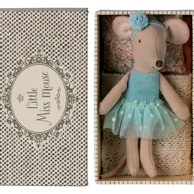Maileg Maileg Little Sister Dance Mouse in Daybed