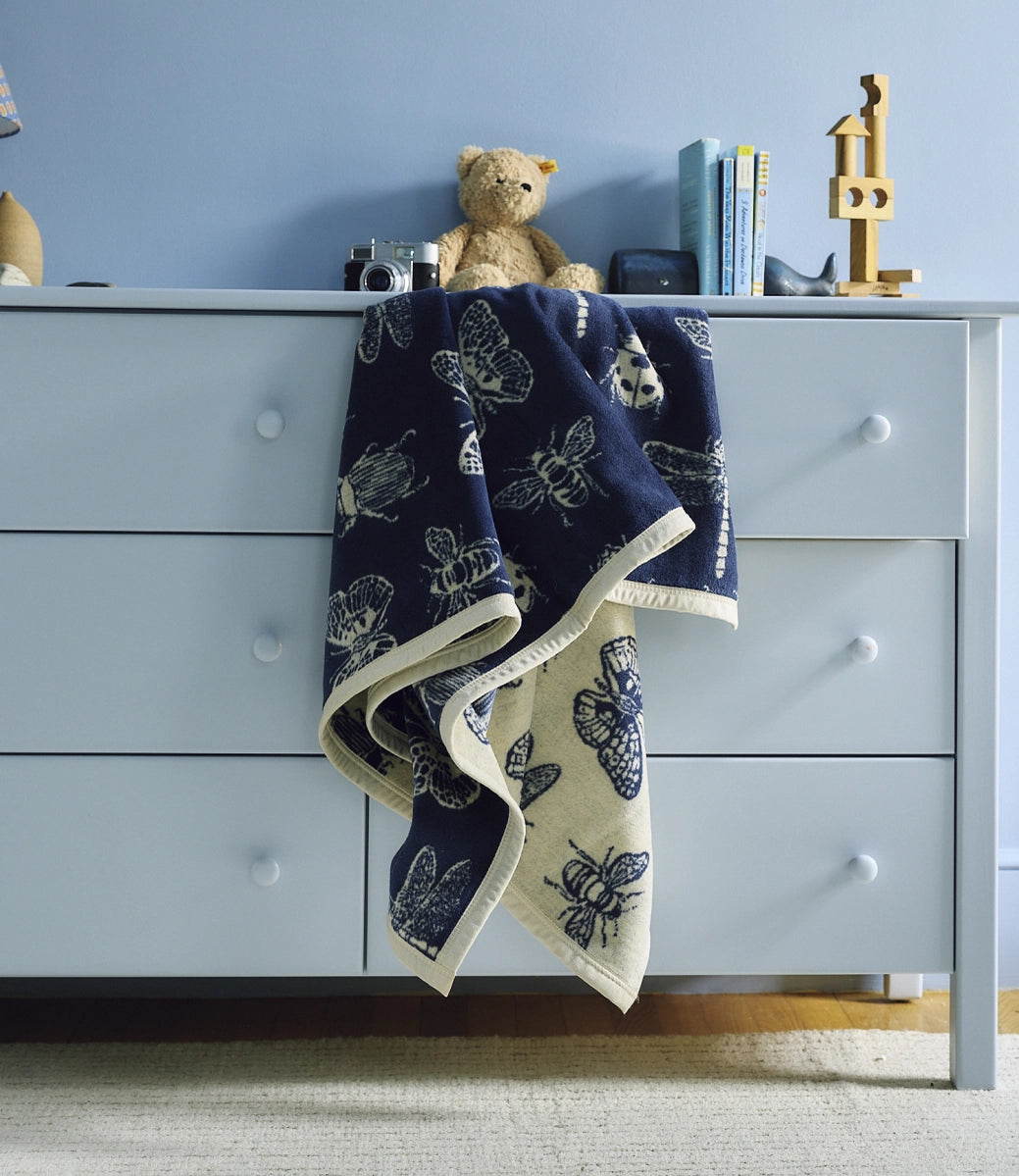 ChappyWrap Bug Out Midi Blanket
