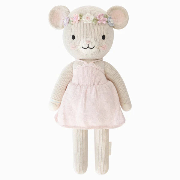 Cuddle and Kind Emma the mouse