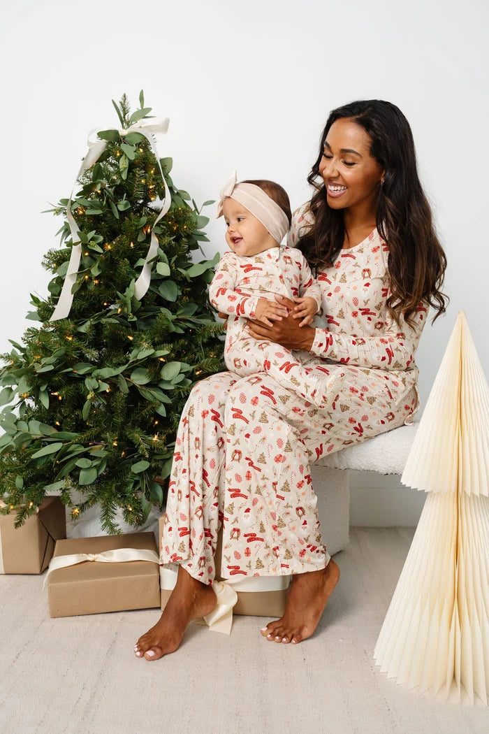 Lou Lou and Company Mistletoe Zipper Footies
