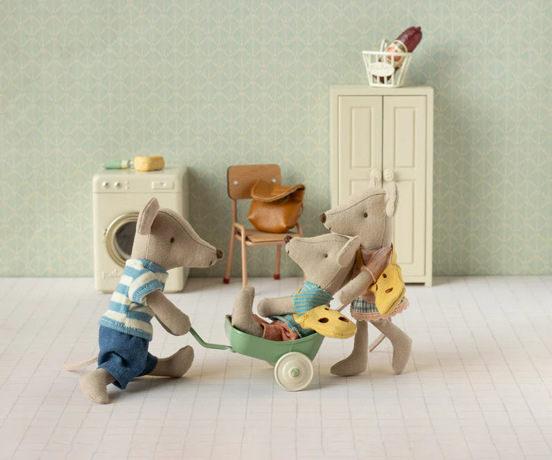 Maileg Little Sister Mouse With Yellow Bag