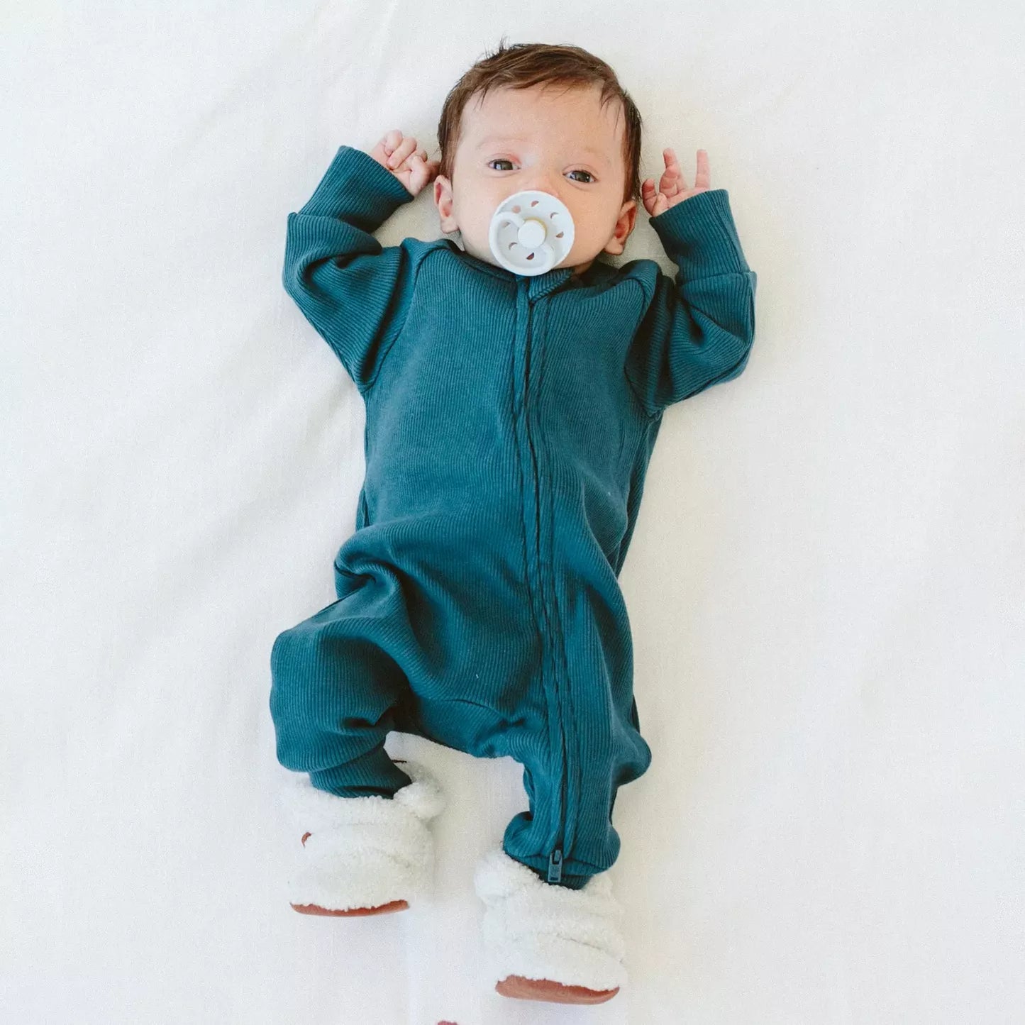 Baby wearing goumikids Long Sleeve Zipper One-Piece - Hudson