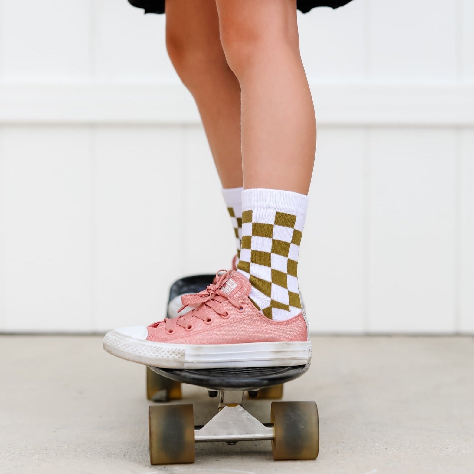 Little girl wearing Little Stocking Co Midi Sock 3-Pack - Hopscotch