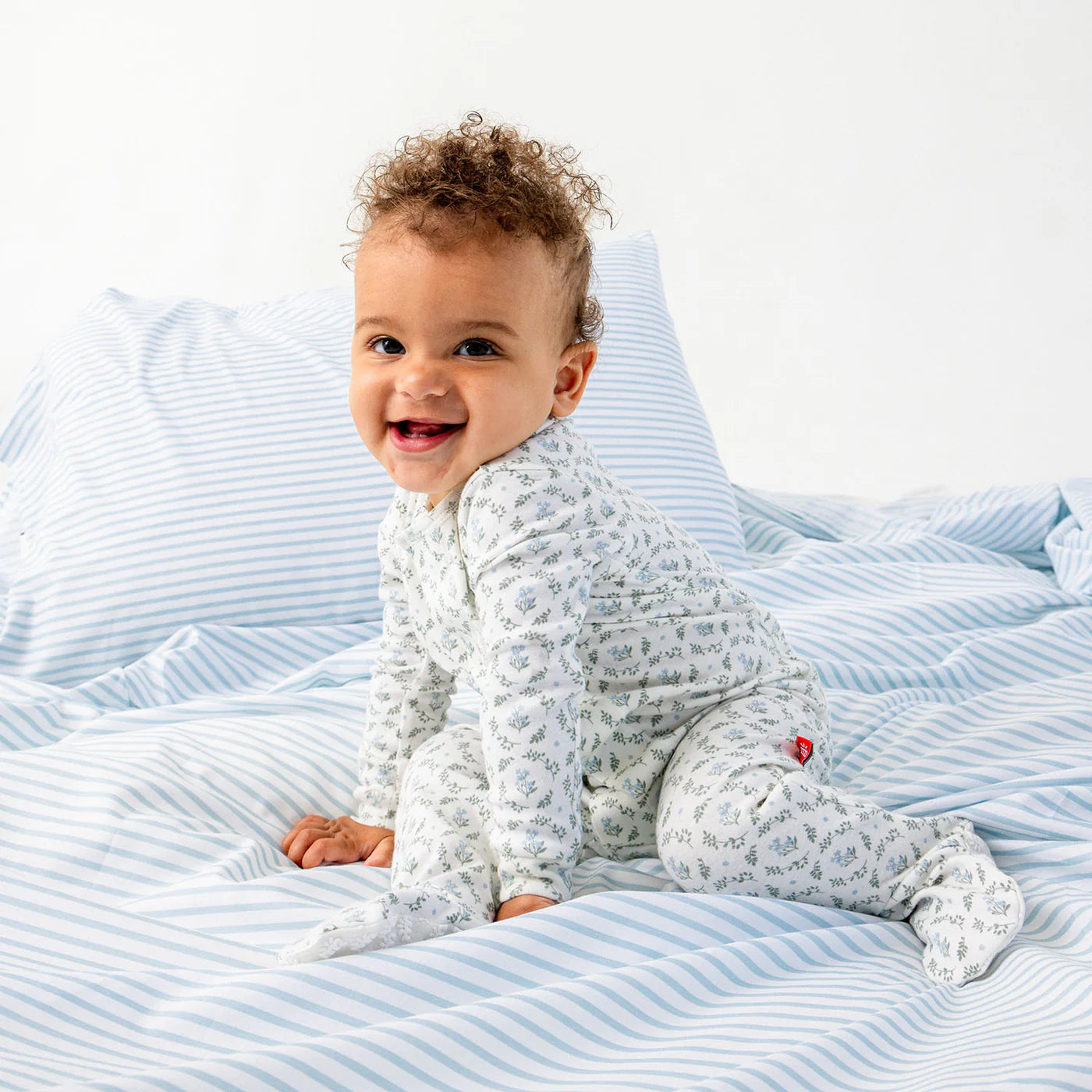 Magnetic Me Organic Cotton Magnetic Footie - Eloise