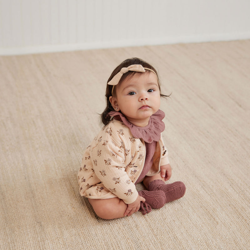 Baby girl wearing Quincy Mae Knit Bloomer - Fig