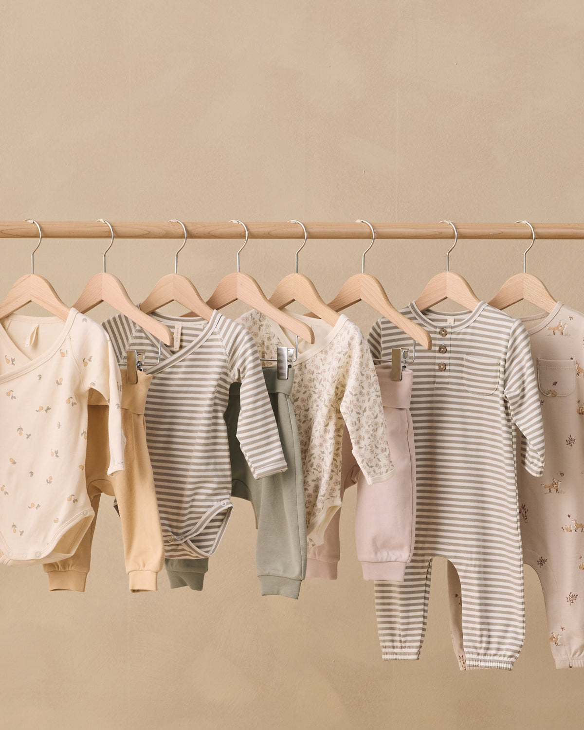 Quincy Mae Side Snap Bodysuit + Pant Set - Floret
