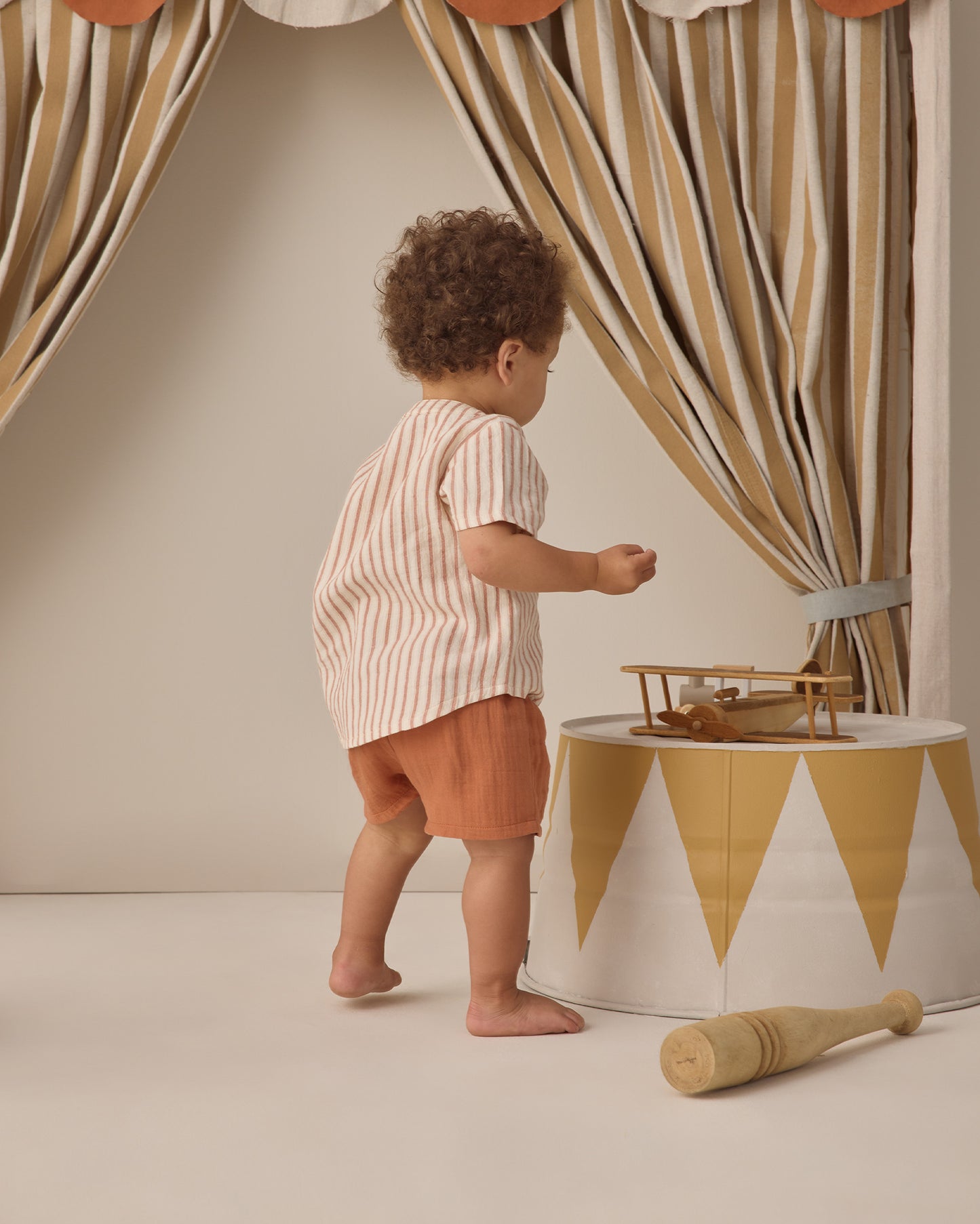 Quincy Mae Woven Short - Poppy