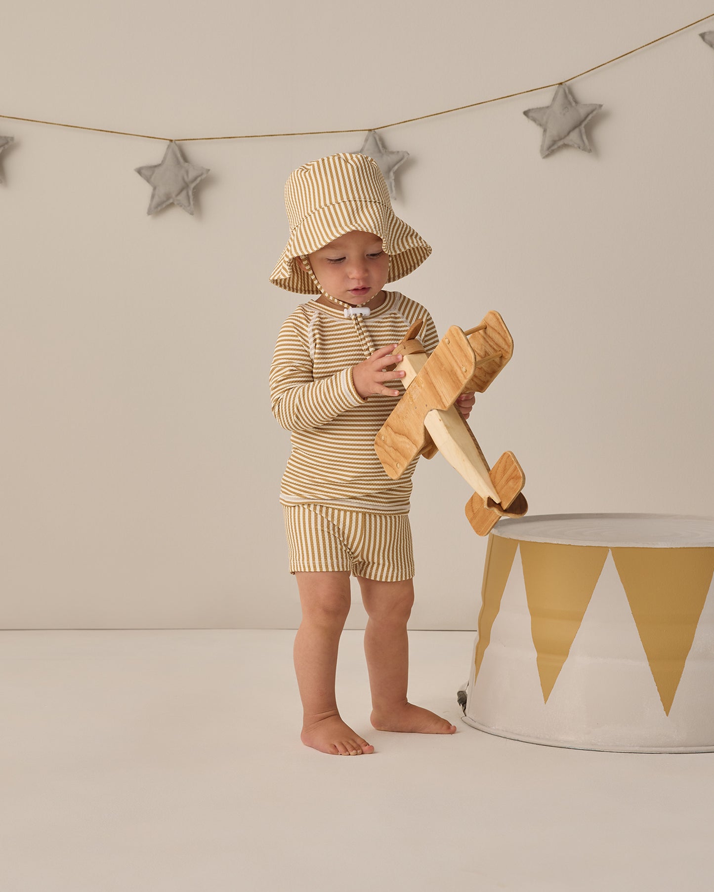 Quincy Mae Finn Rashguard + Short Set - Honey Stripe Small