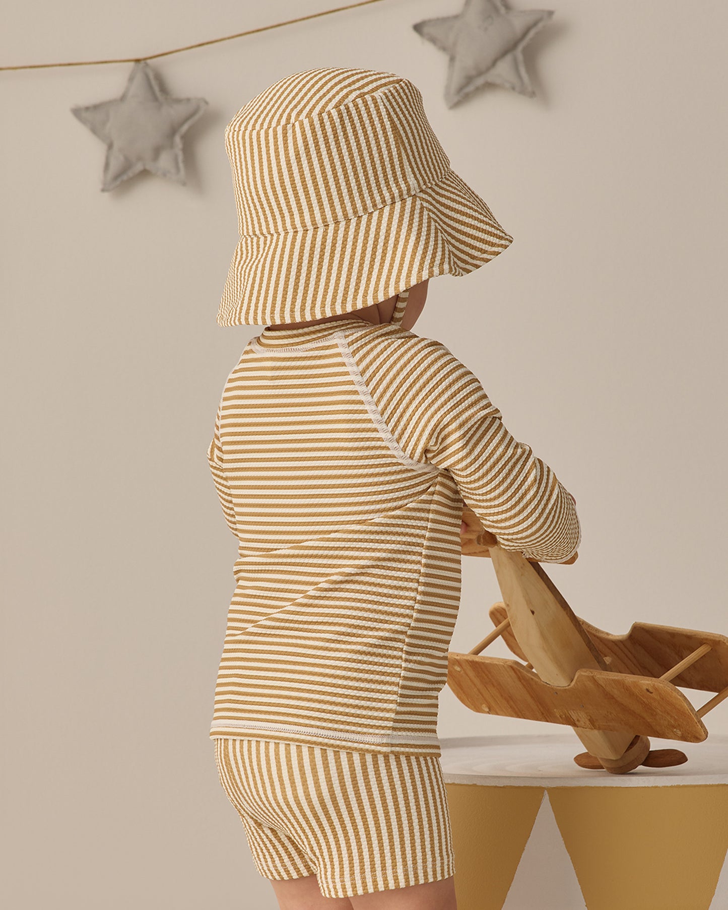 Quincy Mae Finn Rashguard + Short Set - Honey Stripe Small