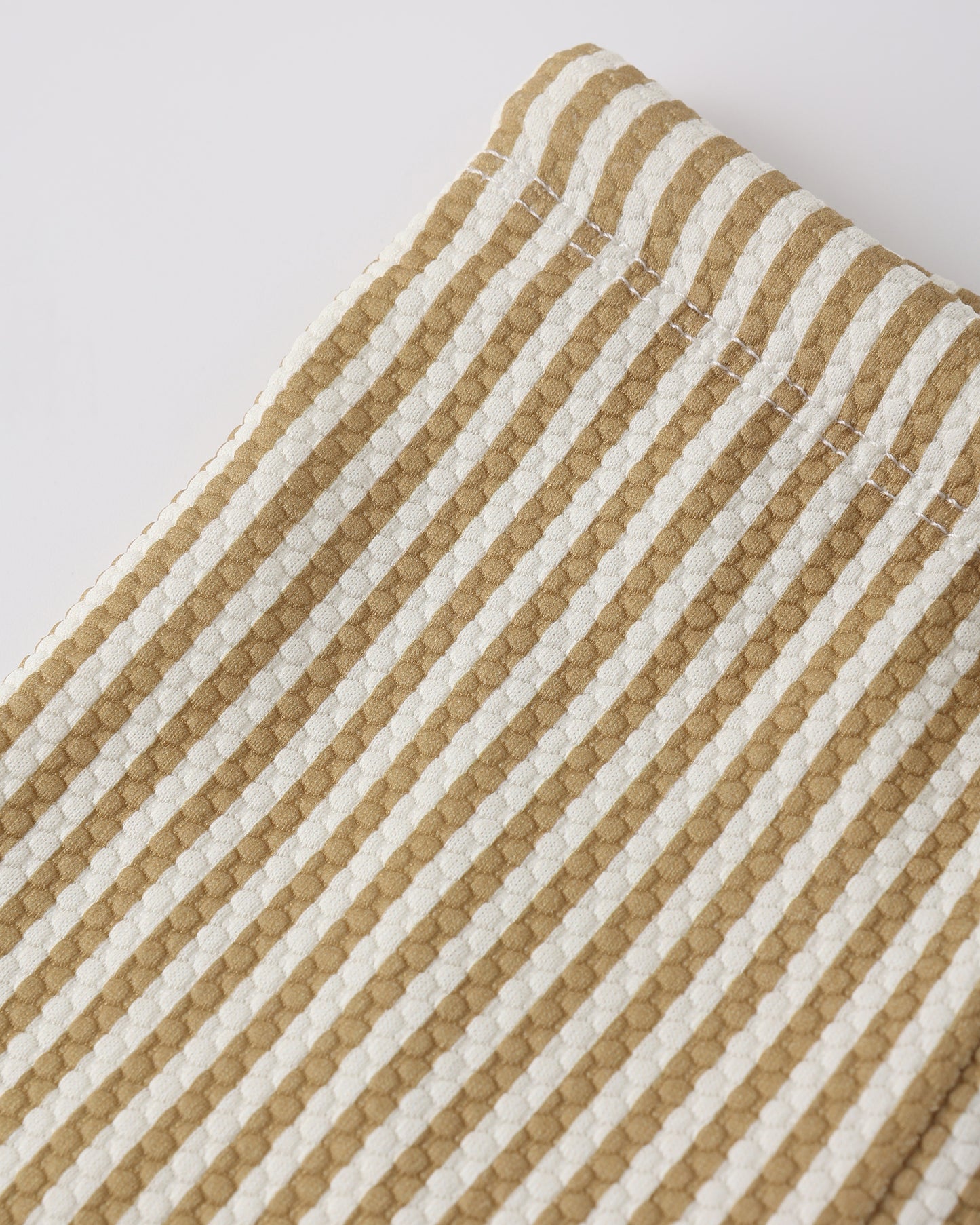 Quincy Mae Finn Rashguard + Short Set - Honey Stripe Small