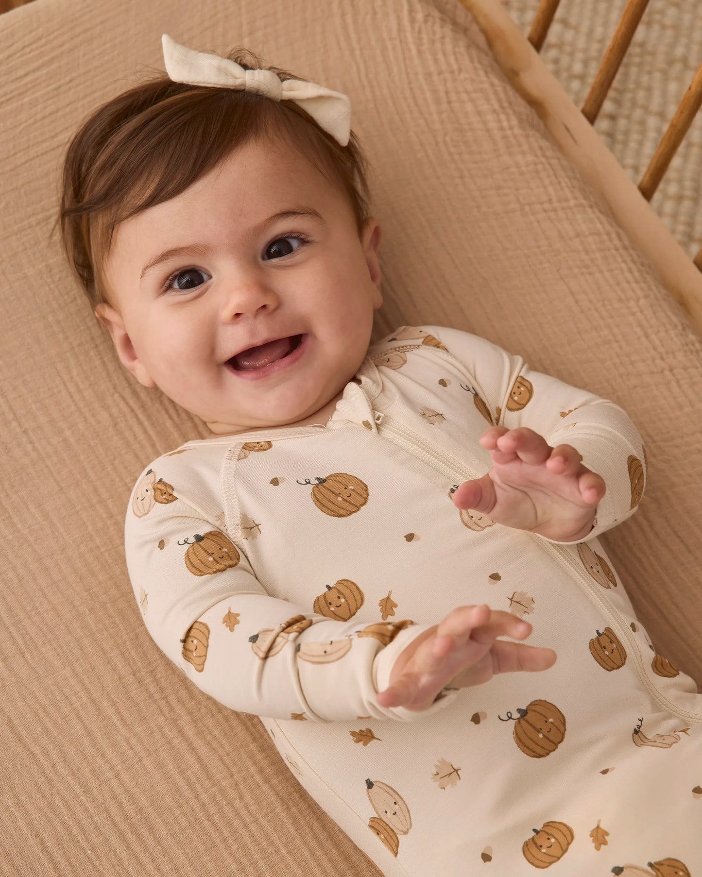 Quincy Mae Bamboo Zip Footie - Harvest Friends