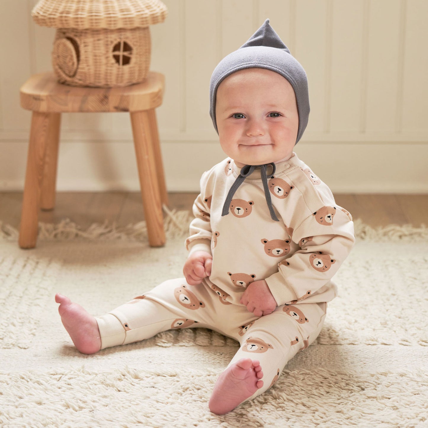 Baby wearing Quincy Mae Sweatpant - Teddy - Natural