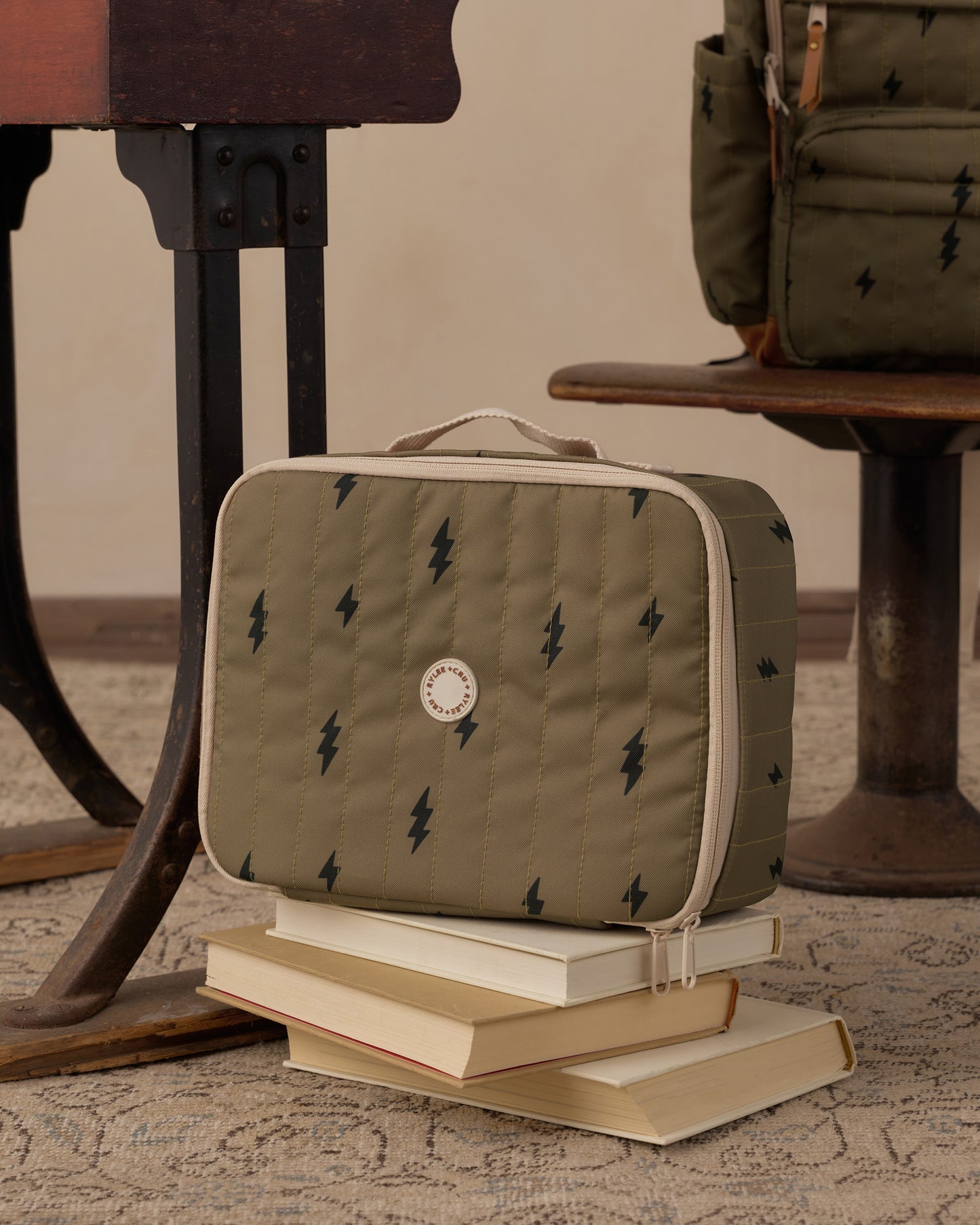 Rylee and Cru Lunch Bag Bolts