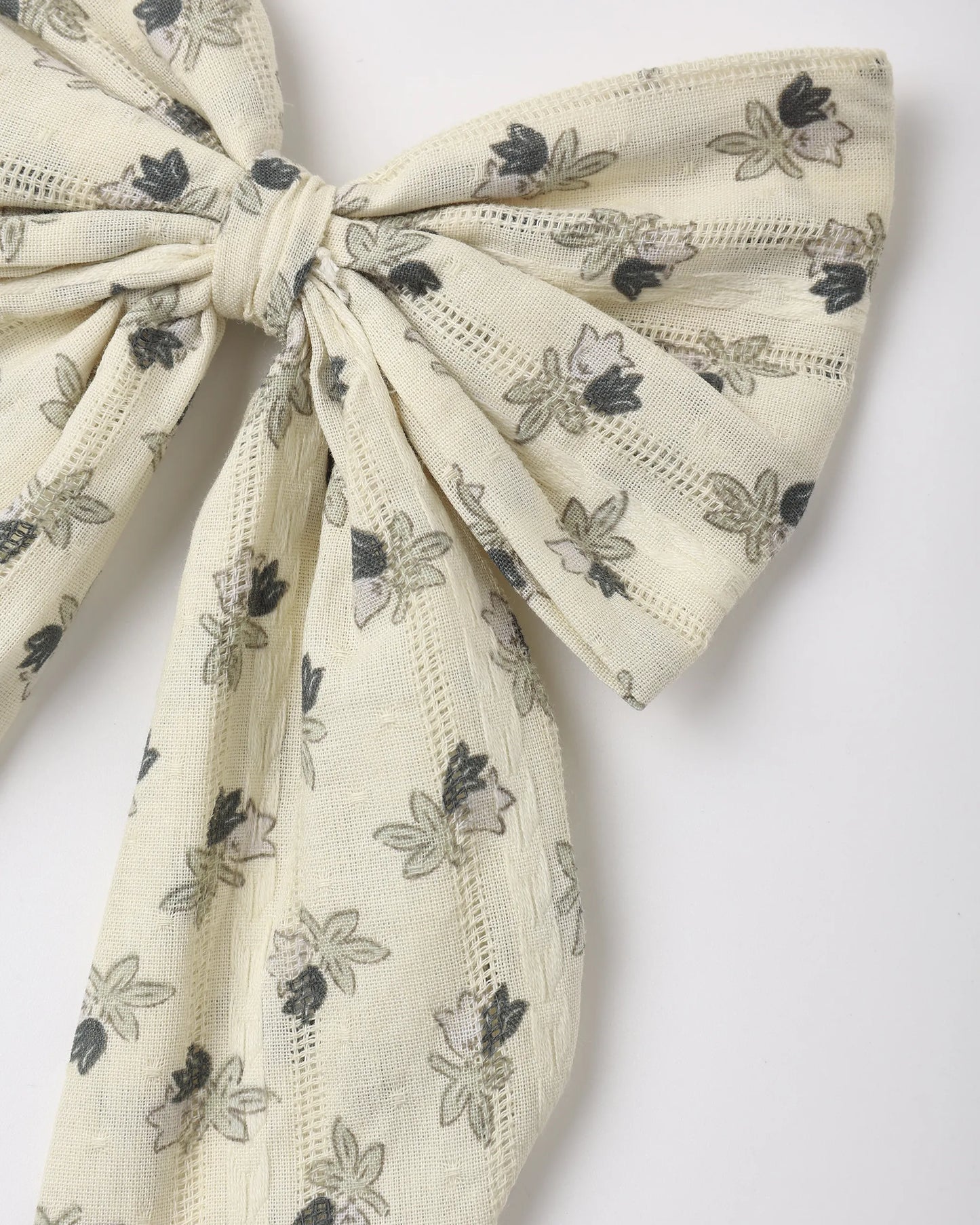 Rylee and Cru Oversized Bow - Vintage Fleur