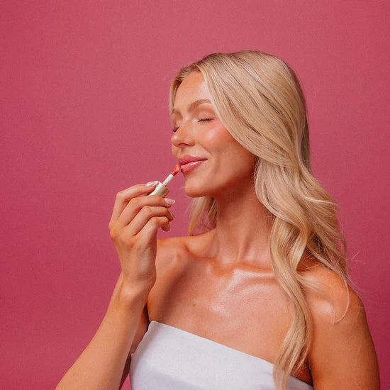 The Daily Essentials Co Glow For the Roses Lip Oil