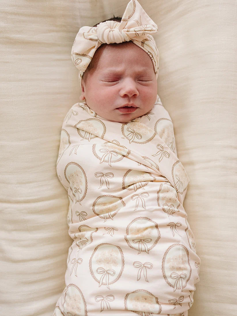 Mebie Baby Vintage Bouquet Bamboo Stretch Swaddle