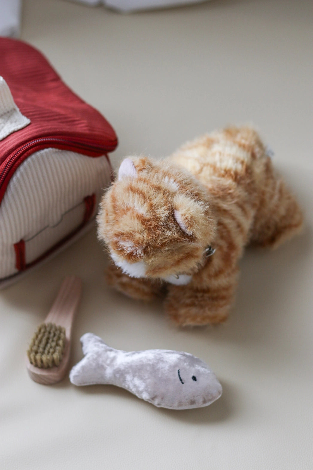 Little Lamb Kind Munchkin & House - Cat Pretend Play Set