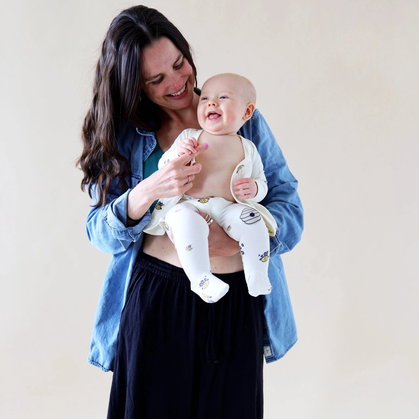 Bonsie Skin to Skin Babywear Footie - Bees & Honey