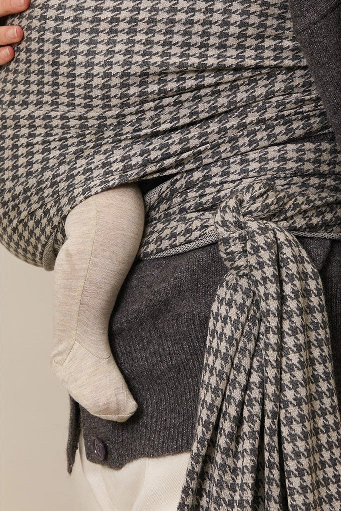 Solly Baby Stormy Houndstooth Wrap
