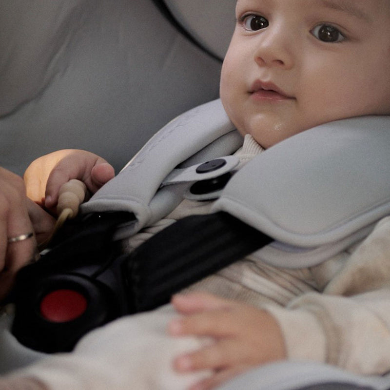 Baby in babyark Convertible Car Seat + Base - Glacier Ice Seat / Charcoal Grey Base