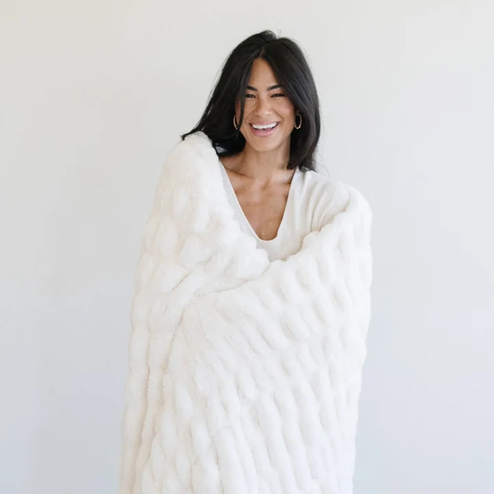 Saranoni Double Ruched Faux Fur Throw Blankets