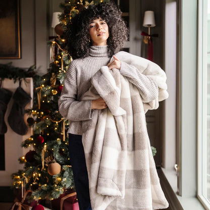 Saranoni Patterned Faux Fur XL Throw Blanket