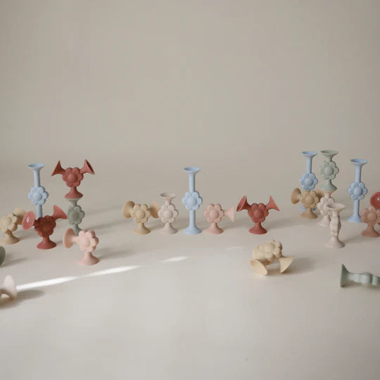 Mushie Silicone Suction Builders