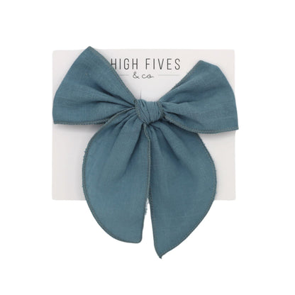 High Fives Linen Fable Bow Clip - Dusty Blue