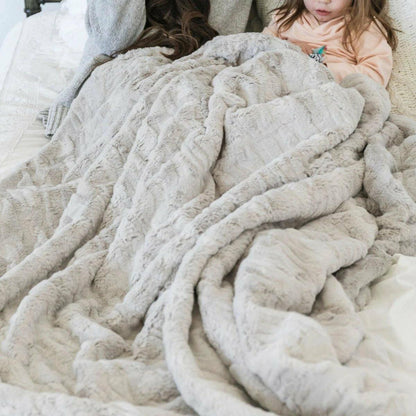 Saranoni Patterned Faux Fur XL Throw Blanket