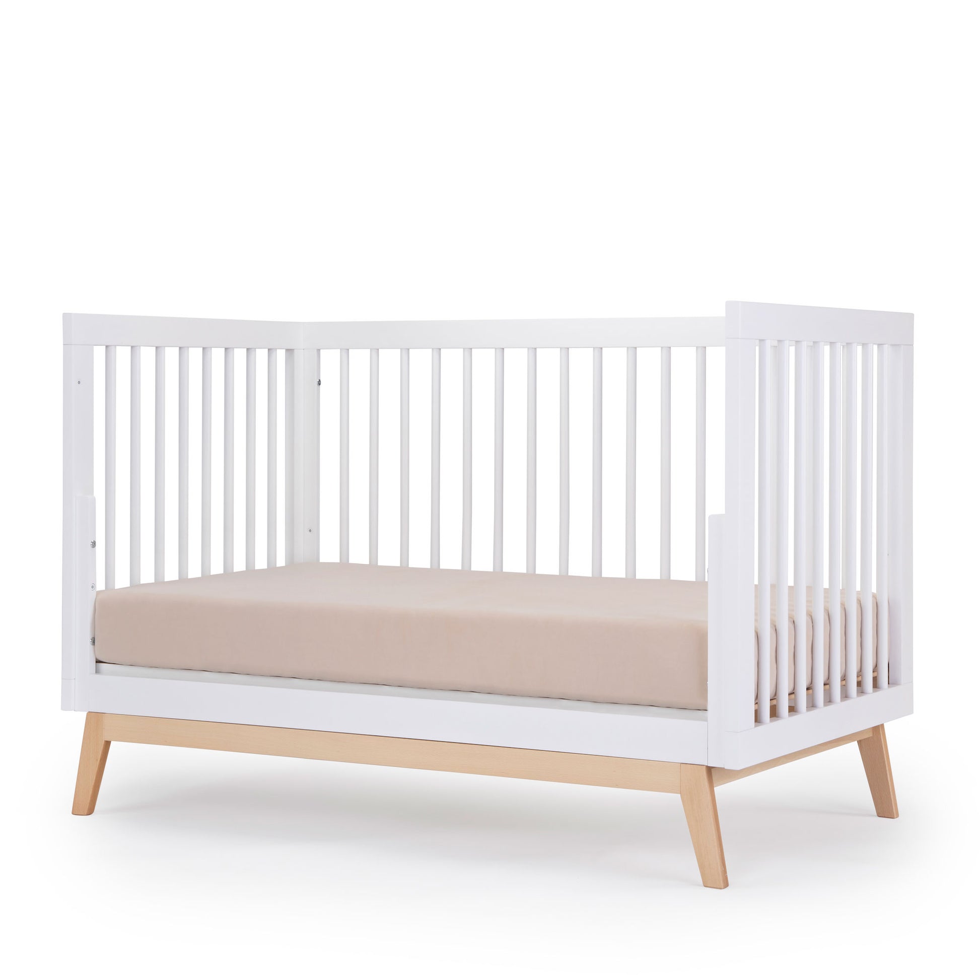 Natura Convertible Baby Bed