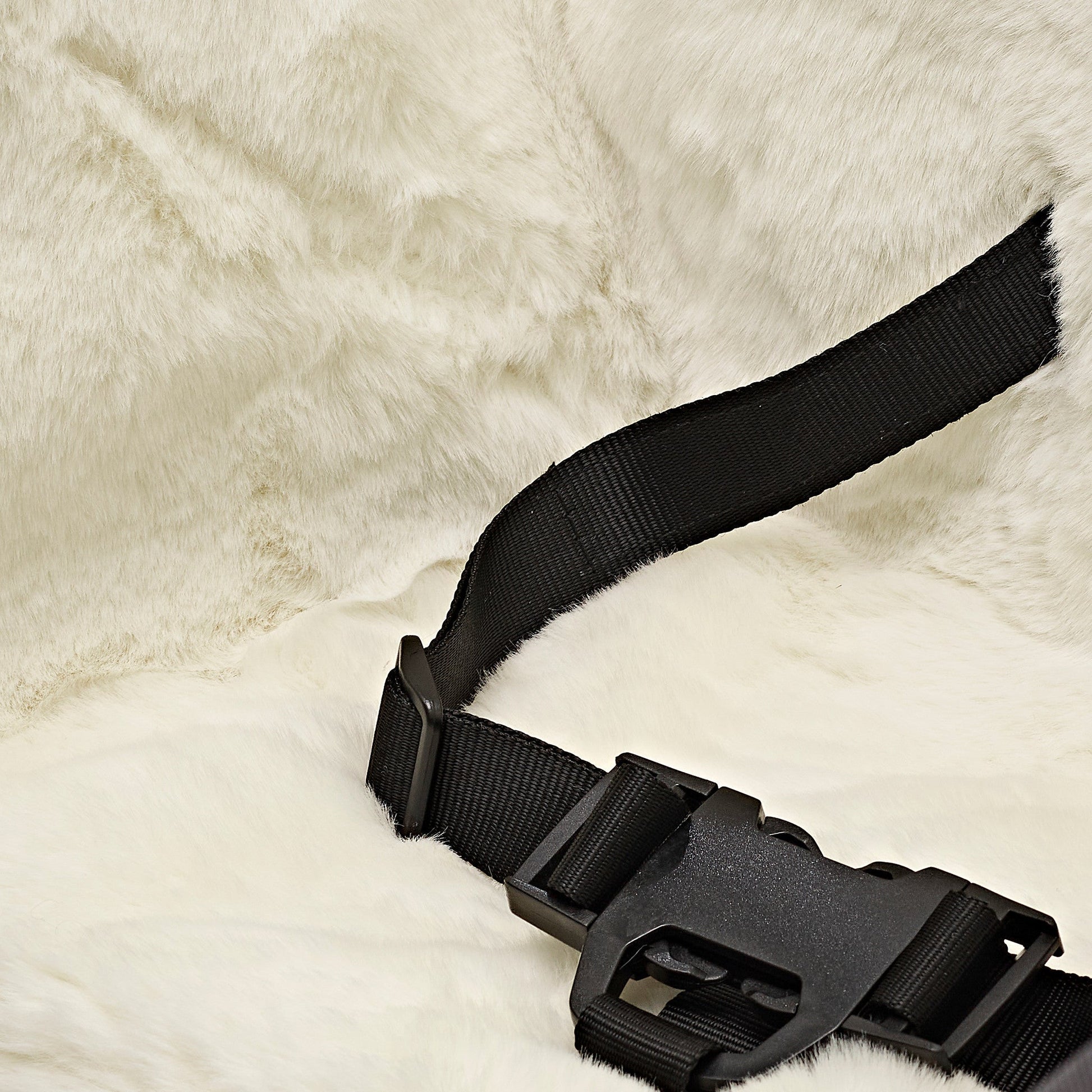 Veer Cruiser Shearling Seat Cover - White